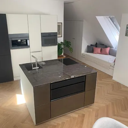 アパート Kremsoase